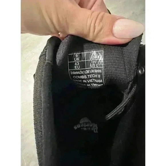 Dr. Martens Combs Tech ll Mens 10 Black Lace Up Buckle Combat Boots Doc New - Picture 11 of 12